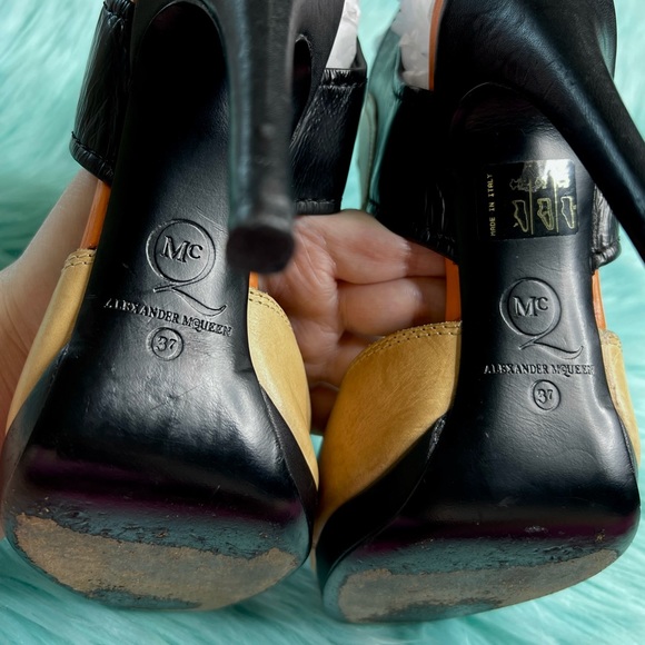 ALEXANDER MCQUEEN Strappy LEATHER Cuff Platform Bootie Sandal Heels Women’s 7 - Picture 15 of 16